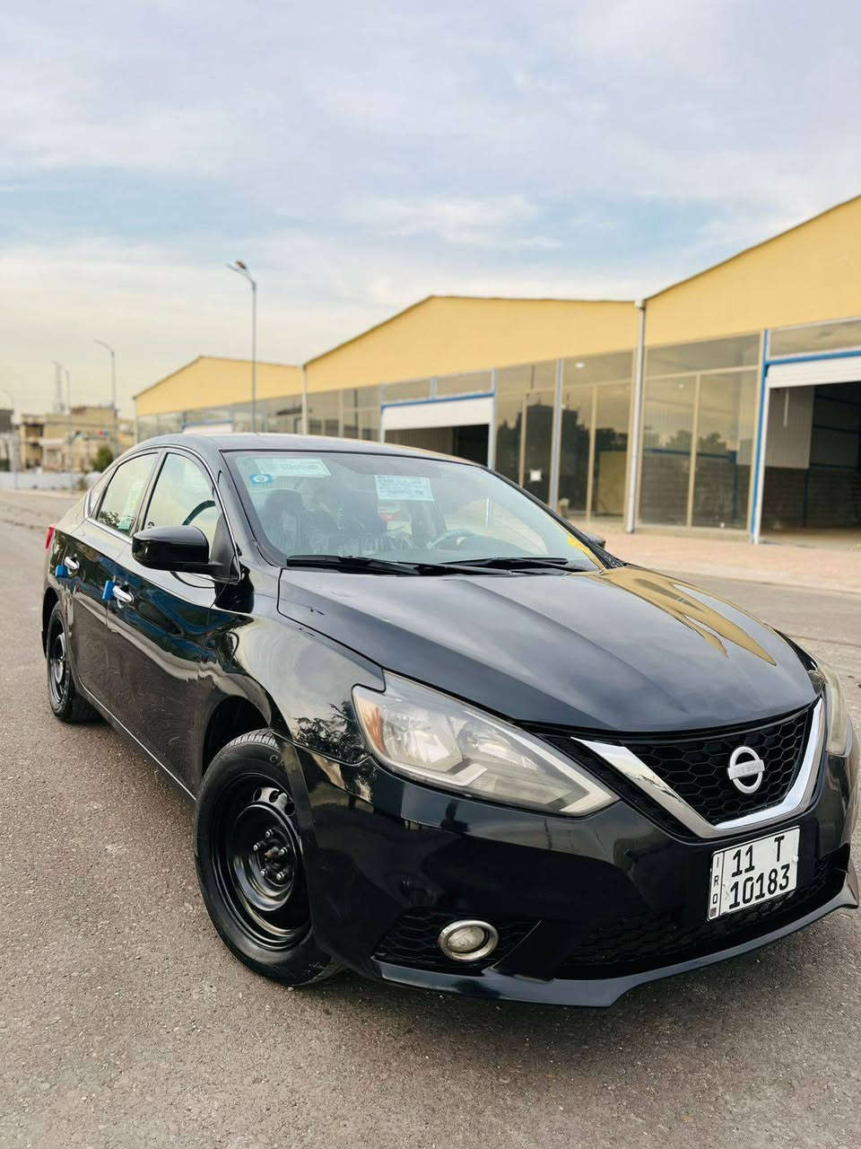 نيسان سنترا موديل 2019 رقم بغداد الجديد تحكم استيرن مثبت سرعه بجم زنون كامرا بلاديه ماشيه تخم تايرات محرك كير صدر كامله سيار حلوو وجاهزا بيها صبغ فقط بنيد الباقي مكفوله سعرها 125 وبيها مجال للشراي مكان بغداد حي او ***********
