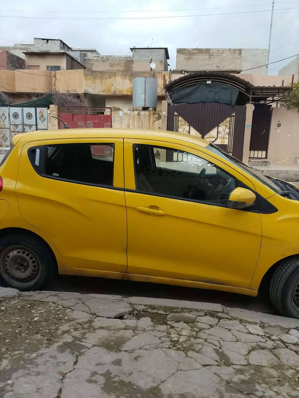 السلام عليكم عندي سبارك للبيع موديل 2016 اني مكلف بل نشر رقم صاحب سياره***********
