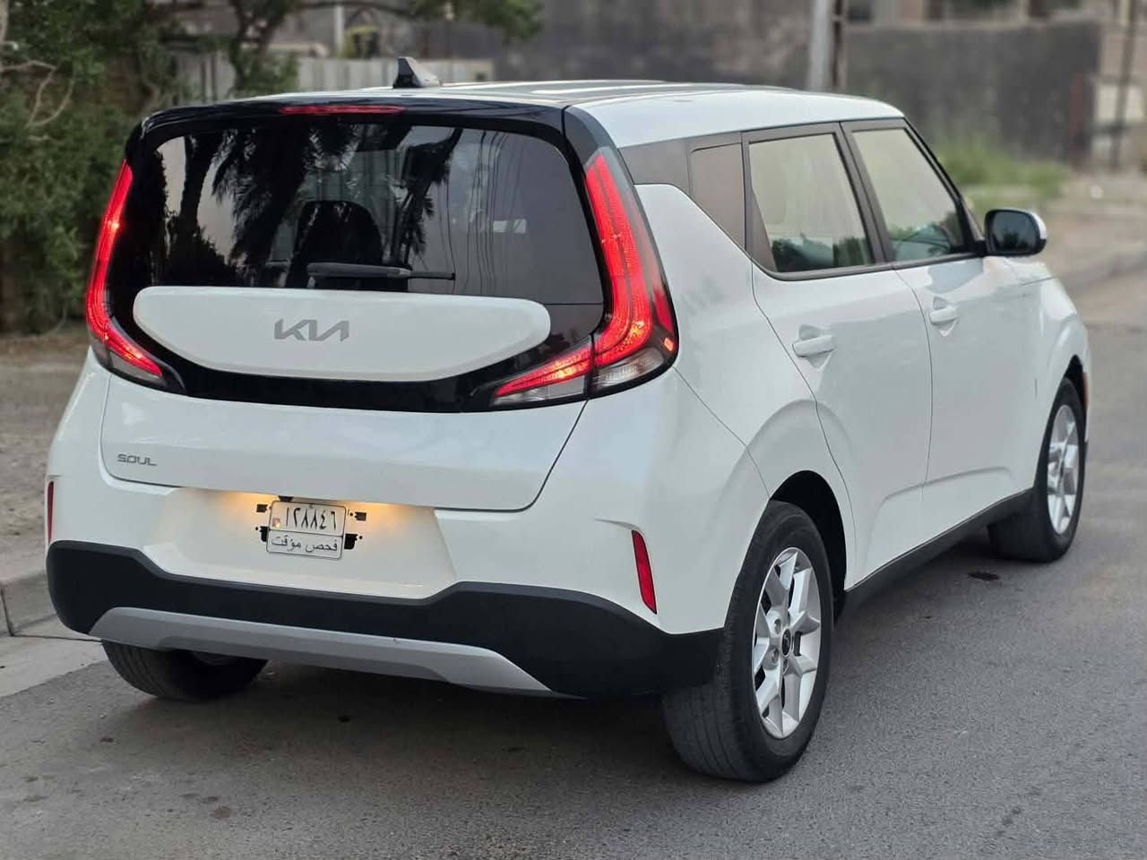 .كيا صول 2023
. ماشية 20ميل 
. 2000دوش
. بدون رقم 
. وارد امريكي ضرر جاملغ الايمن مصلح على البارد  بدون صبغ فقط 
. عنوان/بغداد 
. السعر/155 وبيهه مجال بسيط
الاتصال ***********
