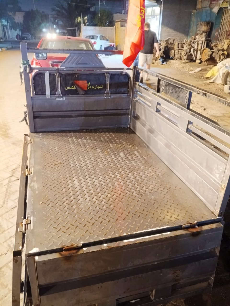 السلام وعليكم ستوته شحن البيع بس بطاريات منتهيت يعني مايشتغلن  شويه سنجار بيه كدامك نضيفه الكشر والمطور سعر مليون 50  وبيه مجال عنوان بغداد مدينه الصدر حي لامانه قرب ساحه مظفر  الاتصال ع رقم ***********
