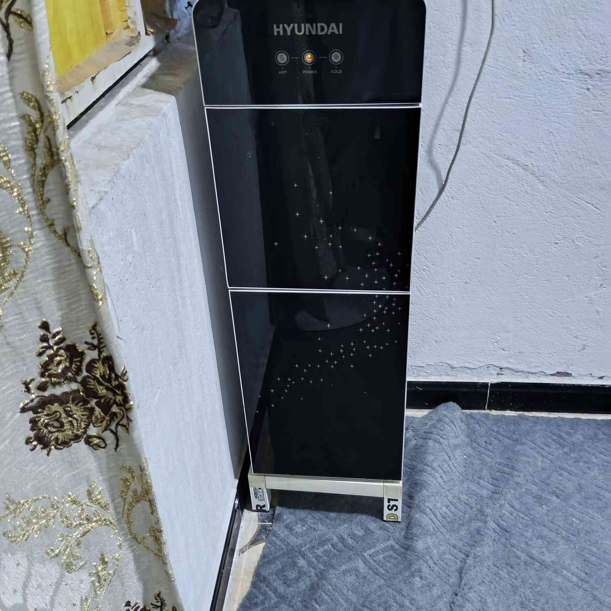 أغراض منزليه جديده مستخدمه قليل غير متواجد خاص الاتصال ع رقم ***********
