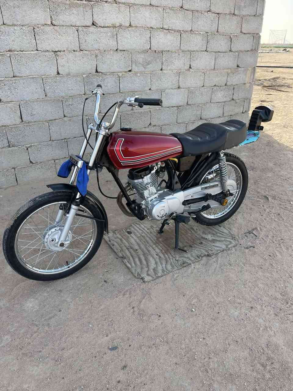 سلام عليكم دراجه البيع انتنس وراق صولي مراوس حسب القناعه بوراق مكاني طريق نجف كربلاء *********** وتساب
