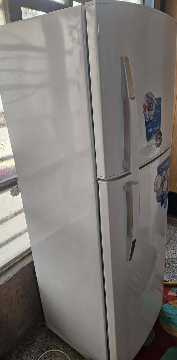 ثلاجه حجم ١٦ نظيفه كلش ب١٩٠


**إذا كنت صاحب هذا الإعلان وتريد حذفه لأي سبب، رجاءا أرسل رسالة إلى الدعم الفني**