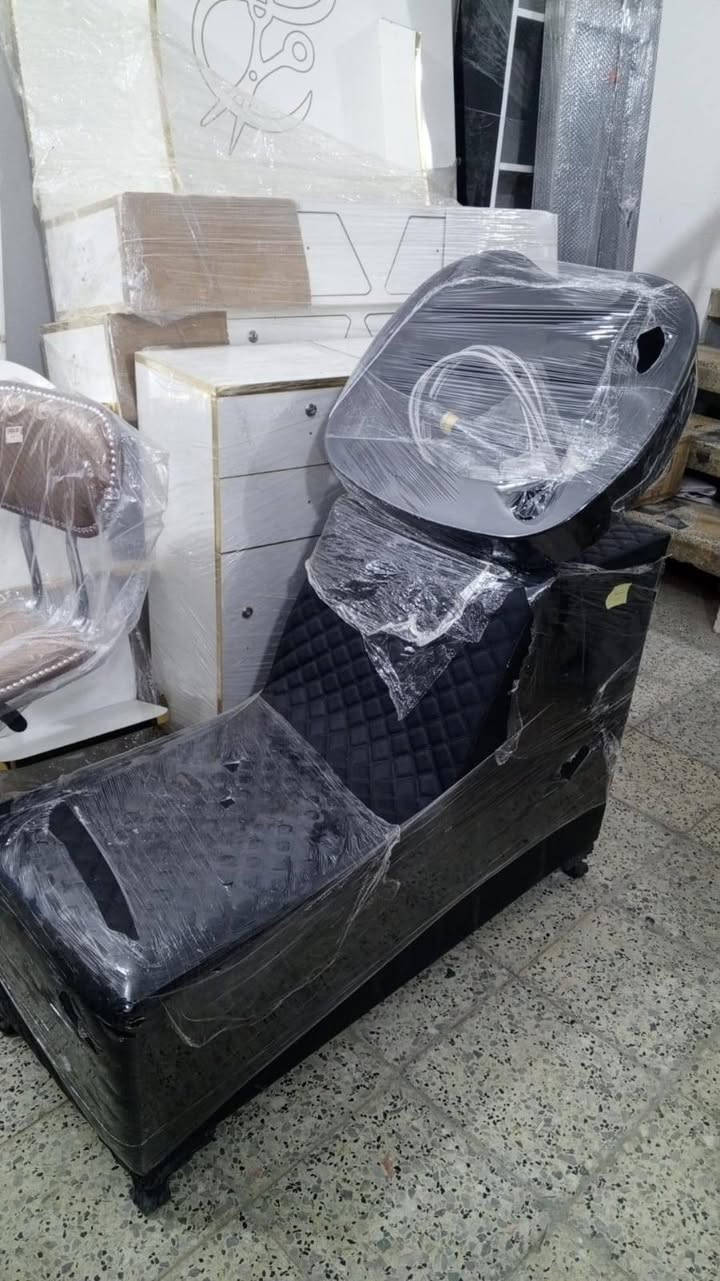 غراض صالون للبيع مغسله عربانه تخم رفوف ديكور مرايه وحده مع فاترينه ورف


**إذا كنت صاحب هذا الإعلان وتريد حذفه لأي سبب، رجاءا أرسل رسالة إلى الدعم الفني**