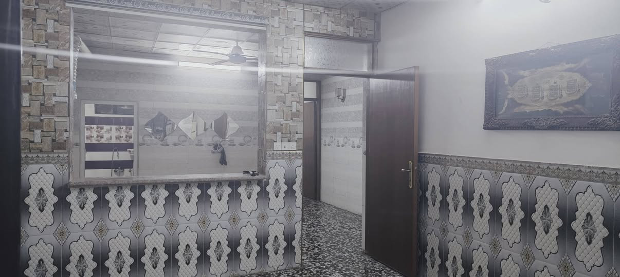 دار للايجار 75 متر قاط واحد سريدات الجديدة المربع الثاني قرب صيدلية العلا وماركت الشام للاستفسار الاتصال على الرقم ***********
