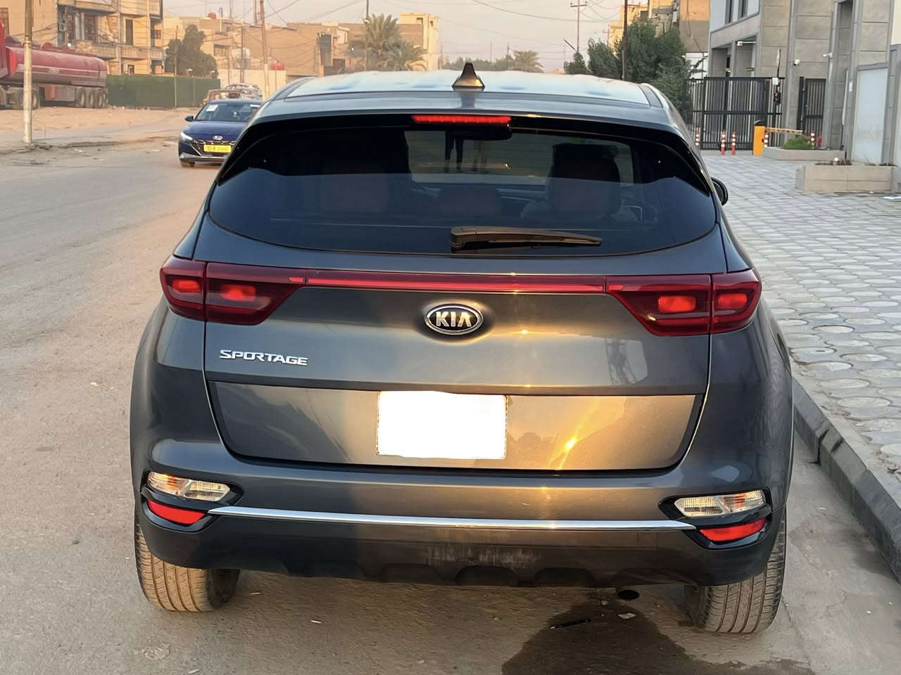 للبيع سبورتج 22 وارد امريكي
صور الحادث موجودة بدون دواخل 
كير محرك تبريد صدر خير من الله 
سيارة كلش نظيفة 
سعر مناسب 169 بيها مجال 
مكاني بغداد الدورة 
***********
