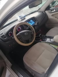 كادنزا • ٢٠١١ • محرك ٦