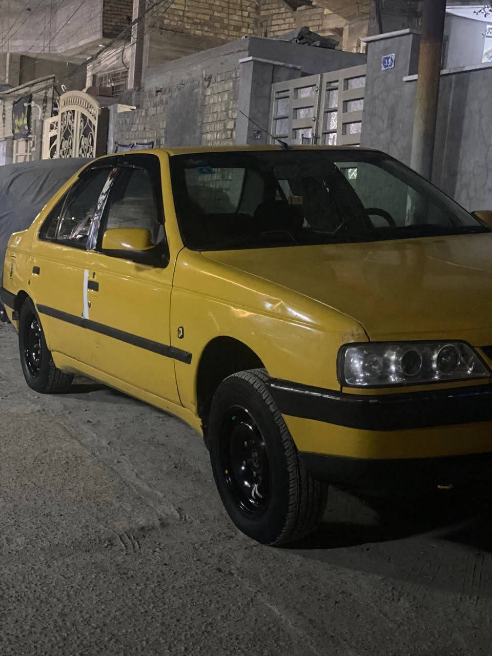 سلام عليكم
بيجو جيلكس سياره نظيفه مال جناي كفاله تخم تاير جديد تبريد تدفئه كله شغال مكاني بغداد التواصل ***********
