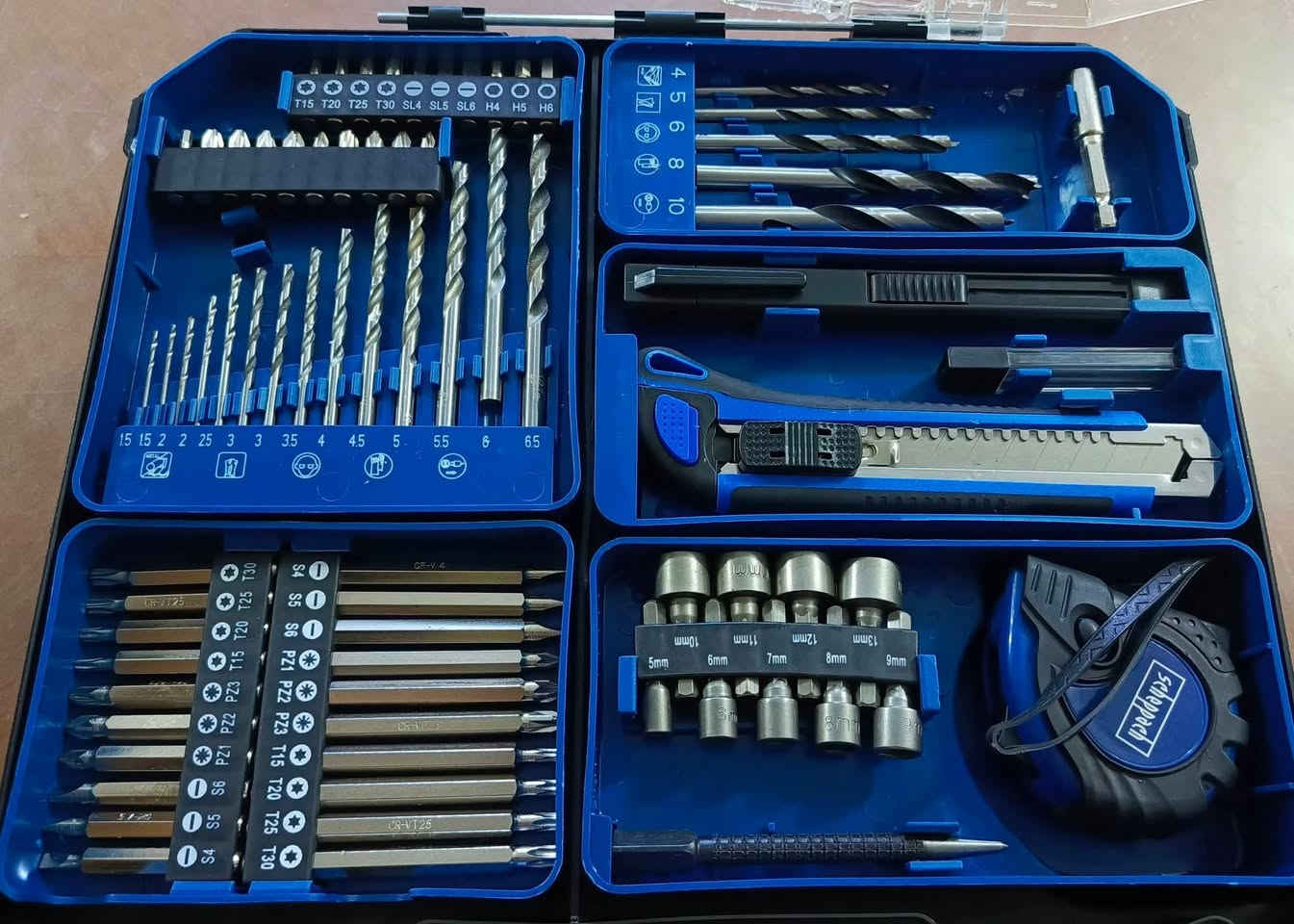 دريل الماني ثقيل كلش قوي دبل بطارية 
كامل الملحقات جديد غير مستخدم 
75 الف


**إذا كنت صاحب هذا الإعلان وتريد حذفه لأي سبب، رجاءا أرسل رسالة إلى الدعم الفني**