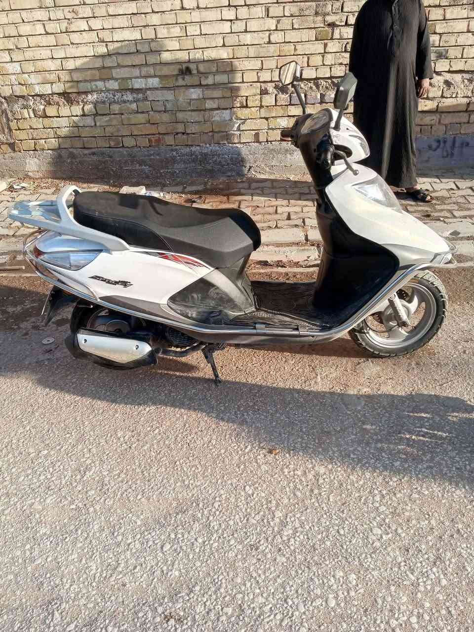 دراجه للبيع رقم صاحب الدراجه ***********
