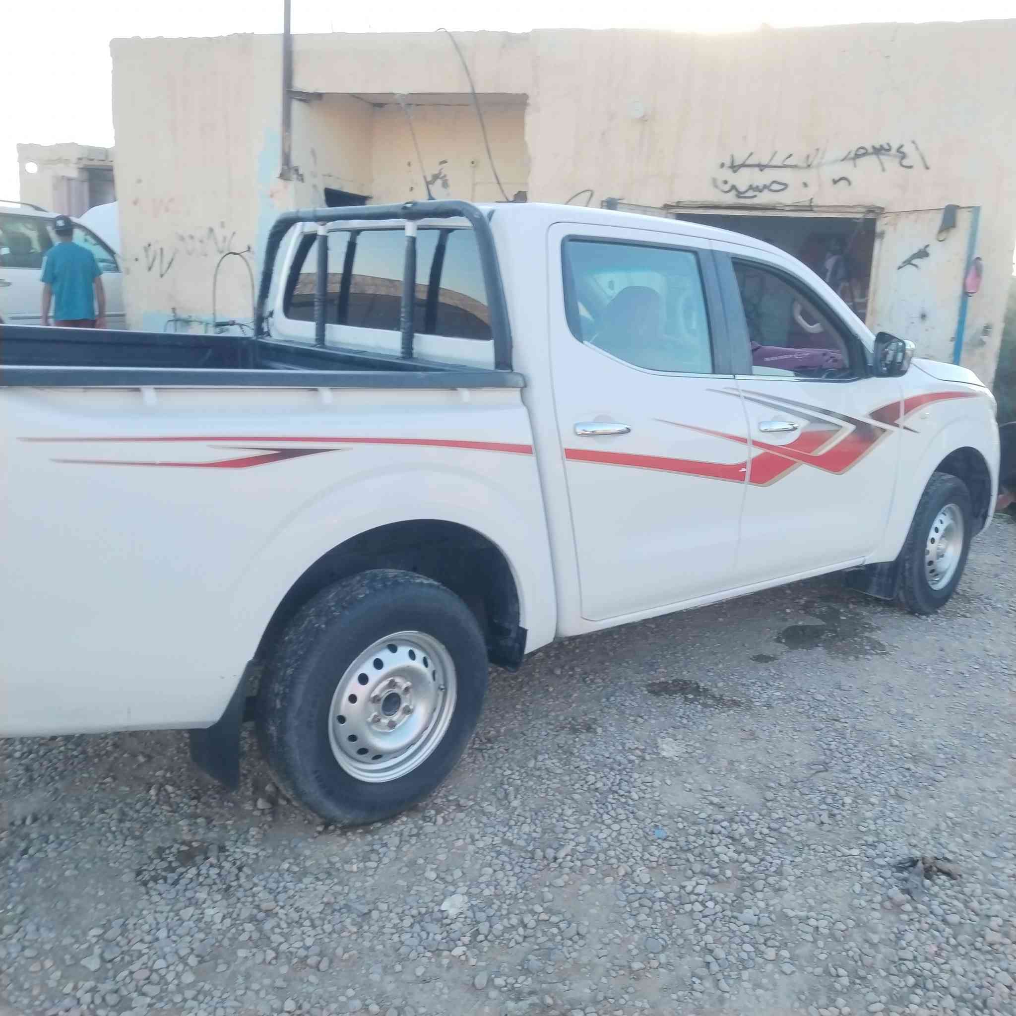 سلام عليكم  نيفاره 2017  كير عادي  الموقع  واسط  سعر  125    ***********
