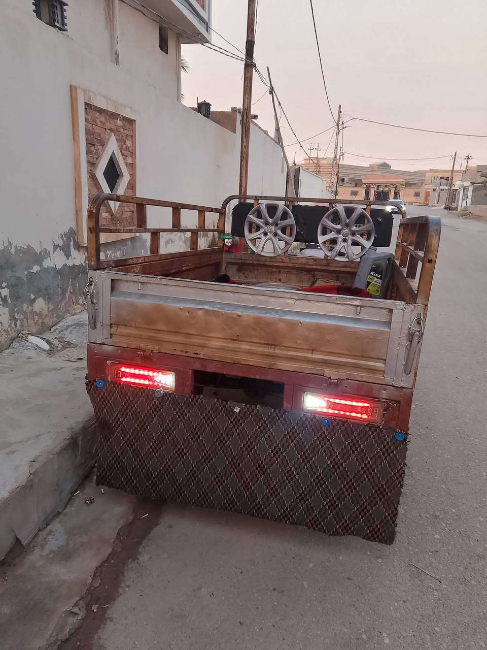 سلام عليكم ستوته للبيع سعر خاص او انتصل موشراي لا ينتصل بدون اوراق ستوته وبيهة شغله تفاصيل خاص عنوان ديالى الخالص قرية زنبور رقم الهاتف ***********
