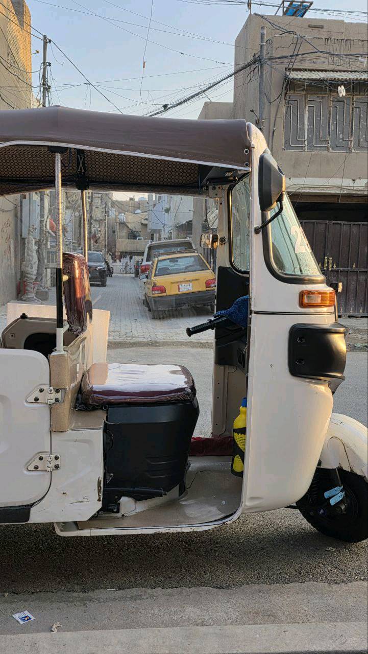 يا الله، يا رزاق..
أعرضلكم هالتكتك المعدلة، وما شاء الله تكتك خير من لله مكفول كفاله علمه عده هل خياس الموضح مال جاملغات غيرهن اكفلك التكتك من الدعاميه للدعاميه تكتك.نظيفة نظافة مال قناعة، ومثل ما موضح قدامكم بالصور، الوجهية والترتيب يحجن عنها وما يحتاج أسولف هواي.التكتك واكفة وقفة حلوة ومرتبة، وصايرة لقمة طيبة للي يدور رزق حلال وتكتك تعينه وتبيض وجهه.
​من الأخير: التكتك مال قاني، والشراي الحوك اللي يدور نظافة وراحة بال يتصل وما نقصر وياه، والشراي "يتدلل" وعيوني إله.
♤♤♤♤♤♤♤♤♤♤♤♤♤♤♤♤♤♤♤♤♤
للاستفسار والتواصل📞 [***********]