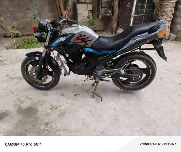 س.ع
اخون دراجه بانده مديل 15 
دراجه مكفوله ربع مذب عليها 
كهربائيات سلف اناره كامله كلها شغاله 
سعرها 750 اوراق اصوليه 
مكاني كوت دجيلي منطقه الهنديه ***********
