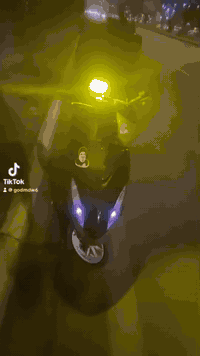 دراجه ماكس عدله للبيع بيه تزويد اقطرت اكسل وقبق فلاوين وقطرت دهن وعضمه جيسو وقبق جوزه قبق عمبار مكينه بلاديه شلعه و معدل دراجه نقصه دشبول هيه بيه دشبول بس عطلان دراجه نكره سلف شغاله من طول لطول رايده ب550وبيه مجال مكاني بغداد المشتل رقم الهاتف ***********
