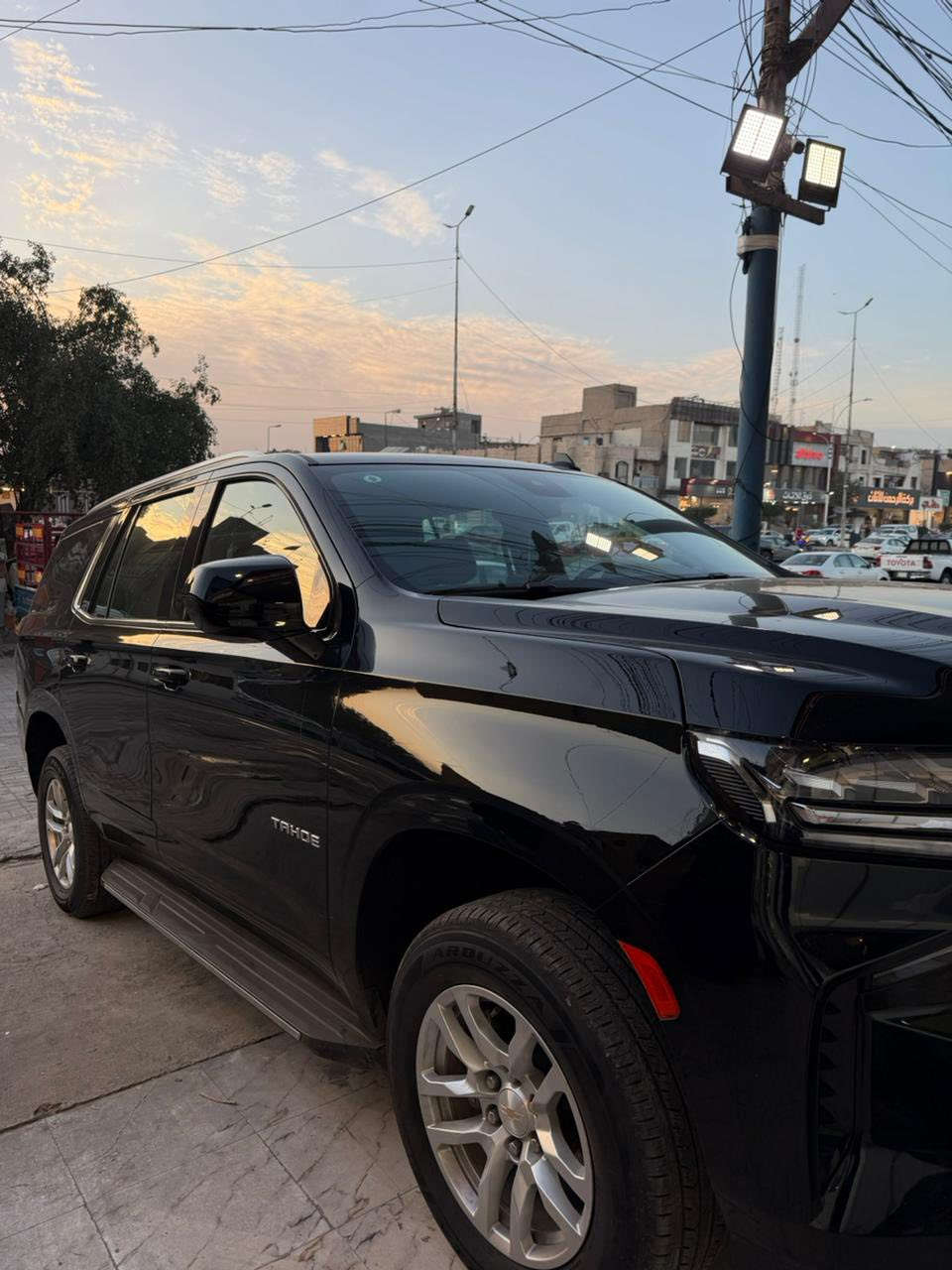 السلام عليكم 
تاهو 2023 Ls مكفوله من الصبغ
وكاله المنصور
الدعاميه البريمر
ثلاجه ورادار 
ماشيه ٤١ m
سياره جديده مابيه اي نقص 
السياره ب اسمي التحويل مباشر 
السعر  43,300$  يعني 433
موقع السياره حي الجامعه 
للاستفسار ***********
