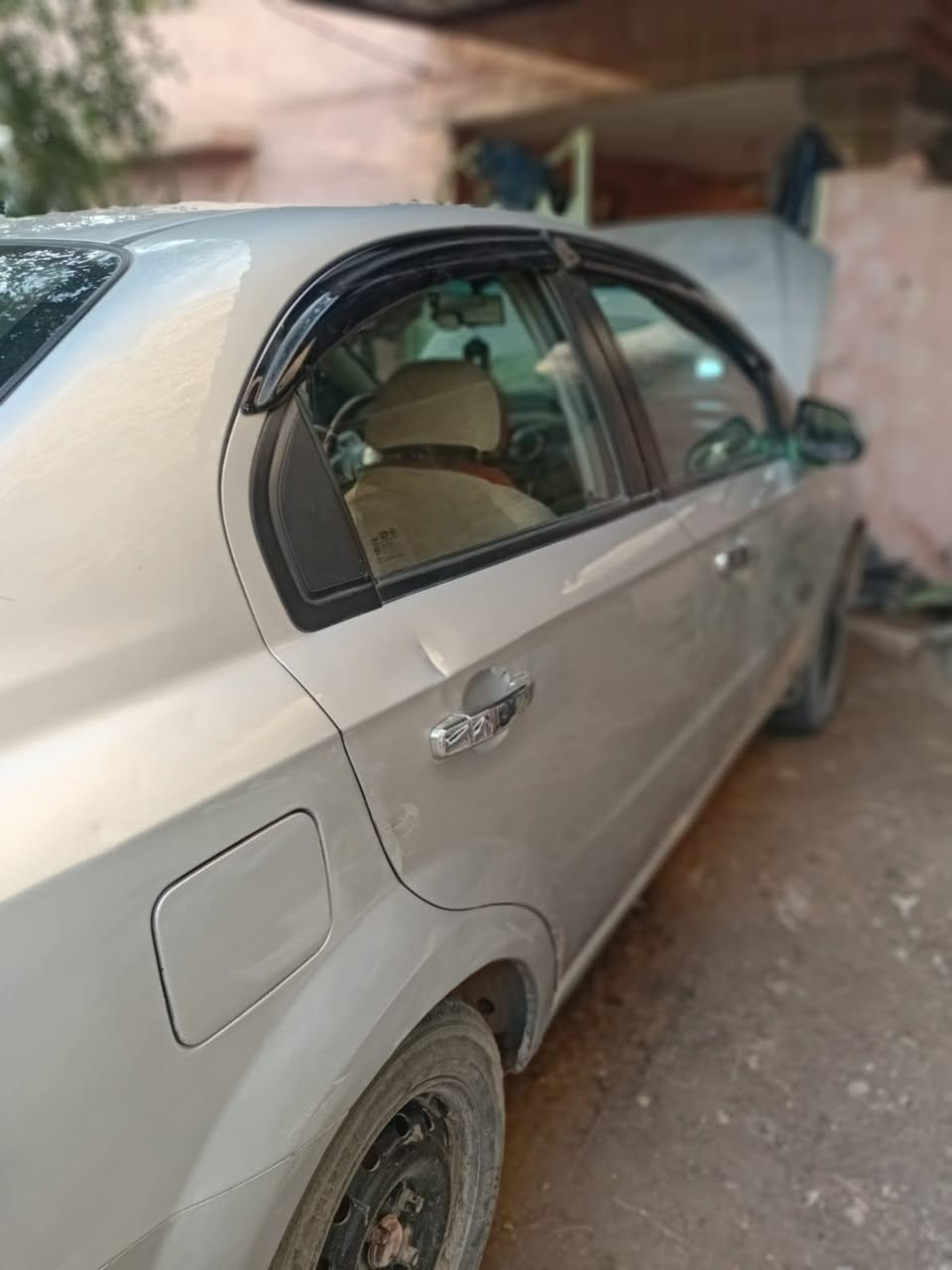 سياره حلوة ونضيفه مال جناي سعر 50 افيو موديل 2007 غير متواجد ع لفيس للاستفسار اكثر  ع لارقام الموجودة ***********/‏‪***********‬‏
