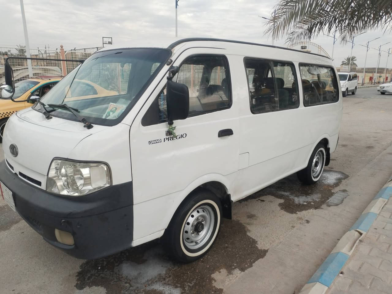 السلام عليكم من رخصه الادمن للبيع بريجوو منغولي 2006 فان  للستفسار أكثر *********** المكان النجف
