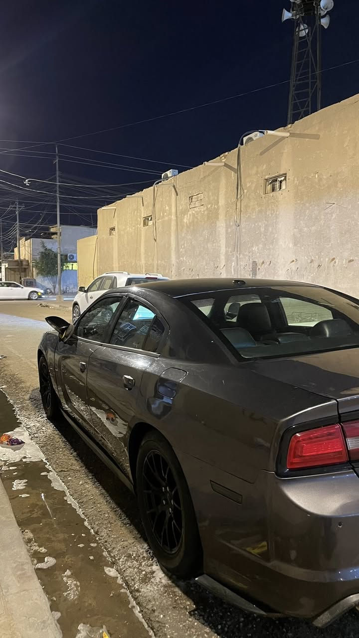 السلام عليكم
بيع او مراوس حسب القناعه بوليسي 16 وفوك ونتفق عل فرق 

دوج جارجر مديل 2013 RT هيمي محرك (5.7) اصل كير 5 نمر عصا 
سياره وراد أمريكي حادثها جاملغ وبنيد فقط وب عراق صار بيها حادث خفيف ب هلال الخلفي وتبدل باب اصل والباقي كفالة 
سياره داخل وخارج كت كامل مال SRT حتى العينه سرعه 300 كم/س 
تخم تاير جديد و ويل دايتونا حجم 18 الأصلي ب5 ورقات 
كير جديد بعده ب ضمان 
فريم ممه وصدر جديد 
كأردن جديد 
مشط ستيرن جديد منضومه زنون ب ورقتين 
السياره سعرها 135 $ وبيها مجال 
وذا اكو مراوس جارجر 16 وفوك بوليسي ونتفق عل فرق
هـ. ***********
