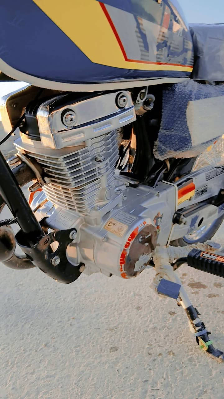 سلام عليكم شباب دراجة تايكر سونك الاصلي للبيع او مراوس دراجة ام تاب موديل 2024 دراجة شوفت عينكم تخبل مكينتهة كهربائييات شغالة  دراجة بلادية مفتوحة جيب فيتر وتعال ابيعلك دراجة عوزهة فقط ستان نص اما الباقي شوفت عينكم حتة صالنصة رياضي سعر 700 وبي مجال بسيط مكان ديالى بعقوبة بهرز للتواصل ***********
