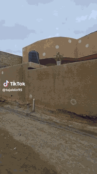 بيت البيع الحسينيه المعامل شارع الصباغ 400 متر 07711623982