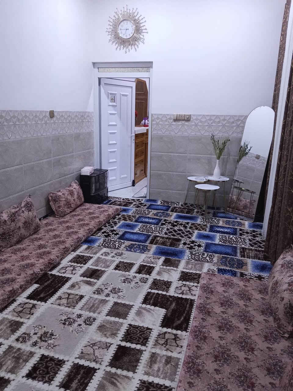 بيت للبيع – 100 متر
📍 موقع يارمجة الشرقية 

🏠 طابق ونص

نظام طابق ونص بيتونة مفتوحة بلكونة

 غرفة نوم

 استقبال

مطبخ

مغاسل

***********
***********
