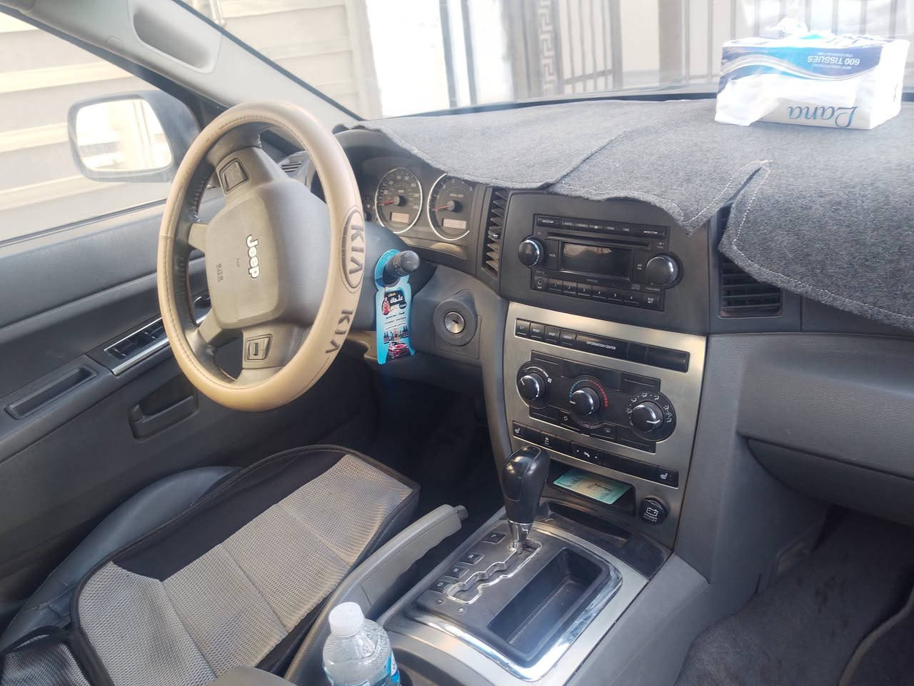 جيب ٢٠٠٧ فول رقم بغداد شرط تحويل جاهزه من كلشي
٨٥ ورقه وبيها مجال بسيط
مكاني فلوجه ***********
