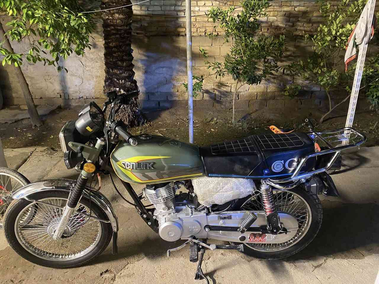 سلام عليكم دراجة تايكر للبيع جديدة الدراجة زيرو بعدها  السعر 725 او بيها مجال بسيط جدا للستفسار اتصل ***********
