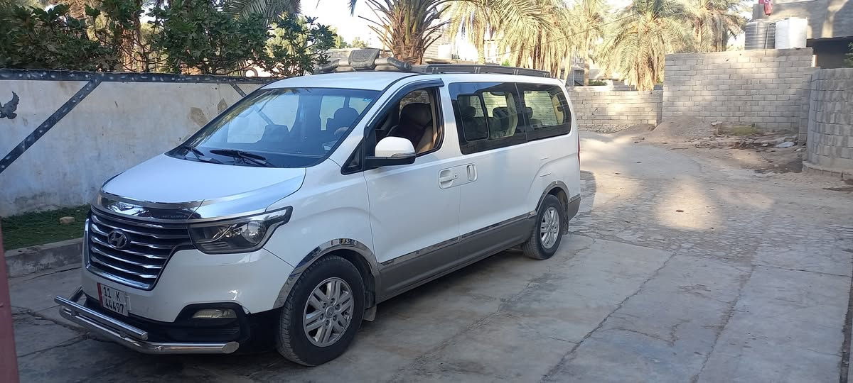 السلام عليكم
مرخصه الكروب 
ستاركس موديل 19 رقم بغداد محوره سبلاين 12 قبق اسود سياره بأسمي مكان السياره ديالى بلدروز بيع او مراوس بستاركس شمالي 
***********
***********
