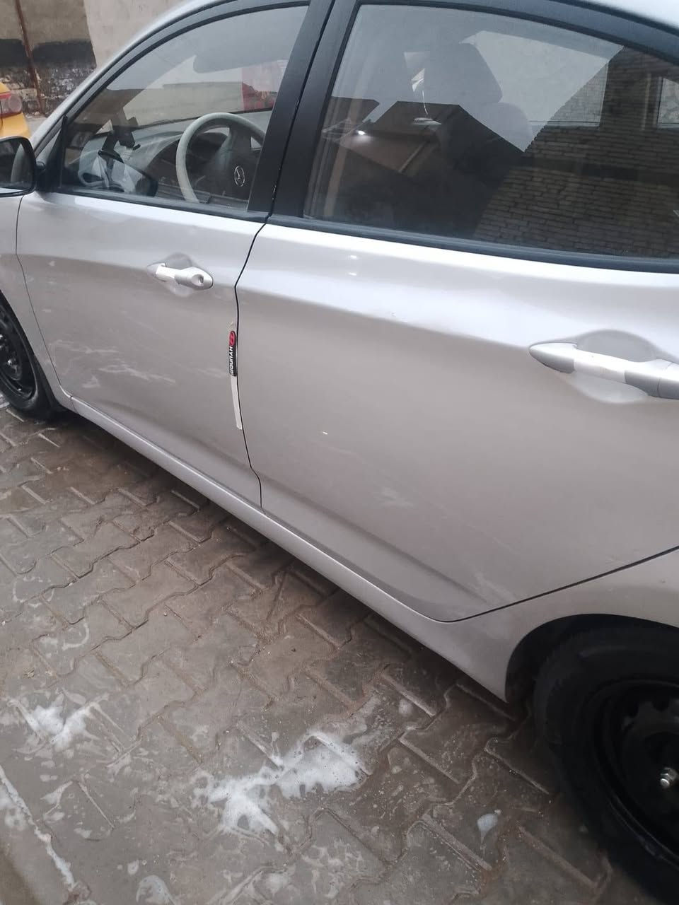 اكسنت موديل 16 خليجي سياره نضيفة كير ومحرك 1600 بيها بس قطعة جاملغ صبغ ب92 وبيها مجال مكاني بغداد الحرية رقمي ***********
