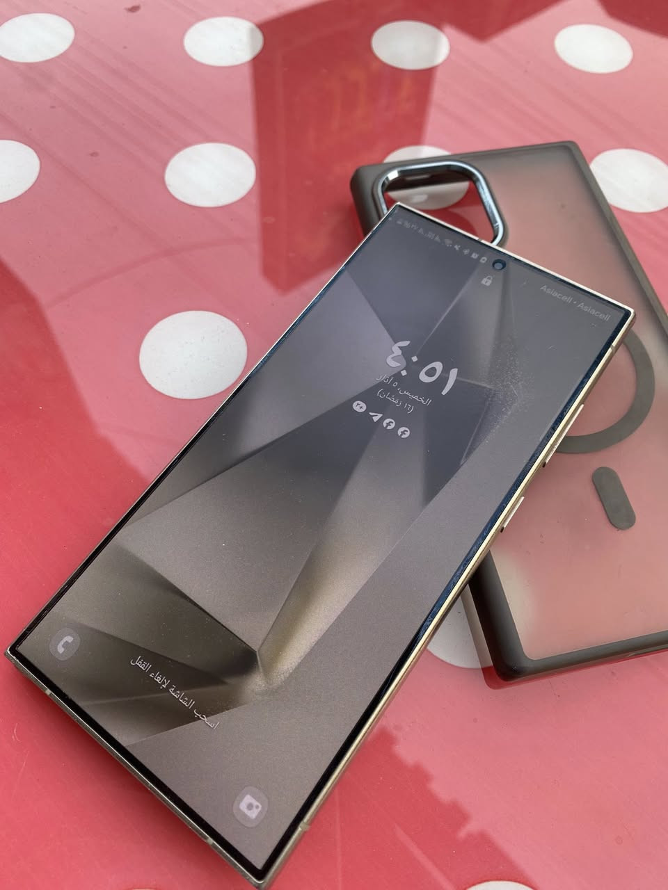 السلام عليكم تلفون إس ٢٤التره ذاكره ٢٥٦ جهاز نضيف ١٠٠/١٠٠
مكاني بغداد  سعر ٨٥٠ /***********
