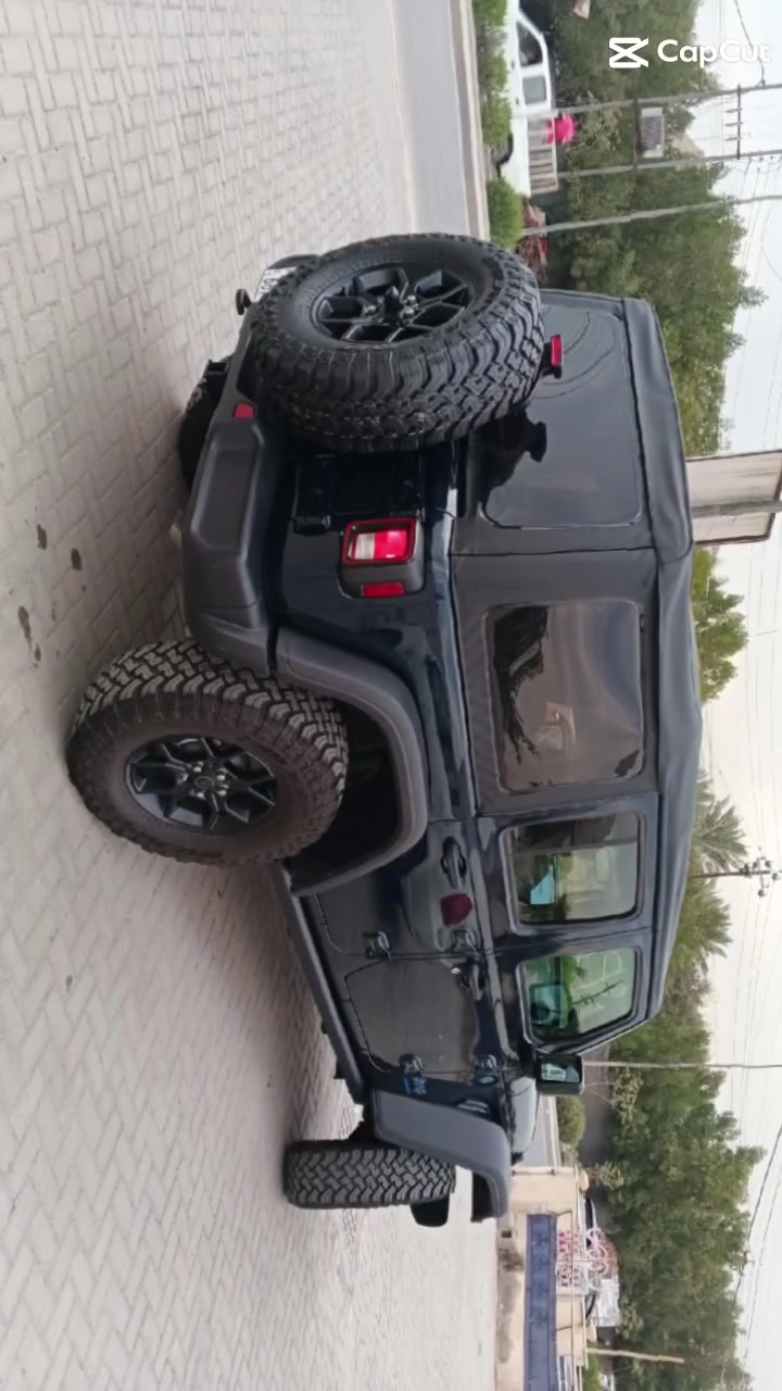 سلام عليكم اخوتي الاعزاء جيب رانكر مديل 25 البيع سياره جديده بمعنه الكلمه واحله من الصور  هايبرد زاد شحن زاد بانزين السعر 3 شدات  المكان البياع الشرطه ارابعه الهاتف ***********
