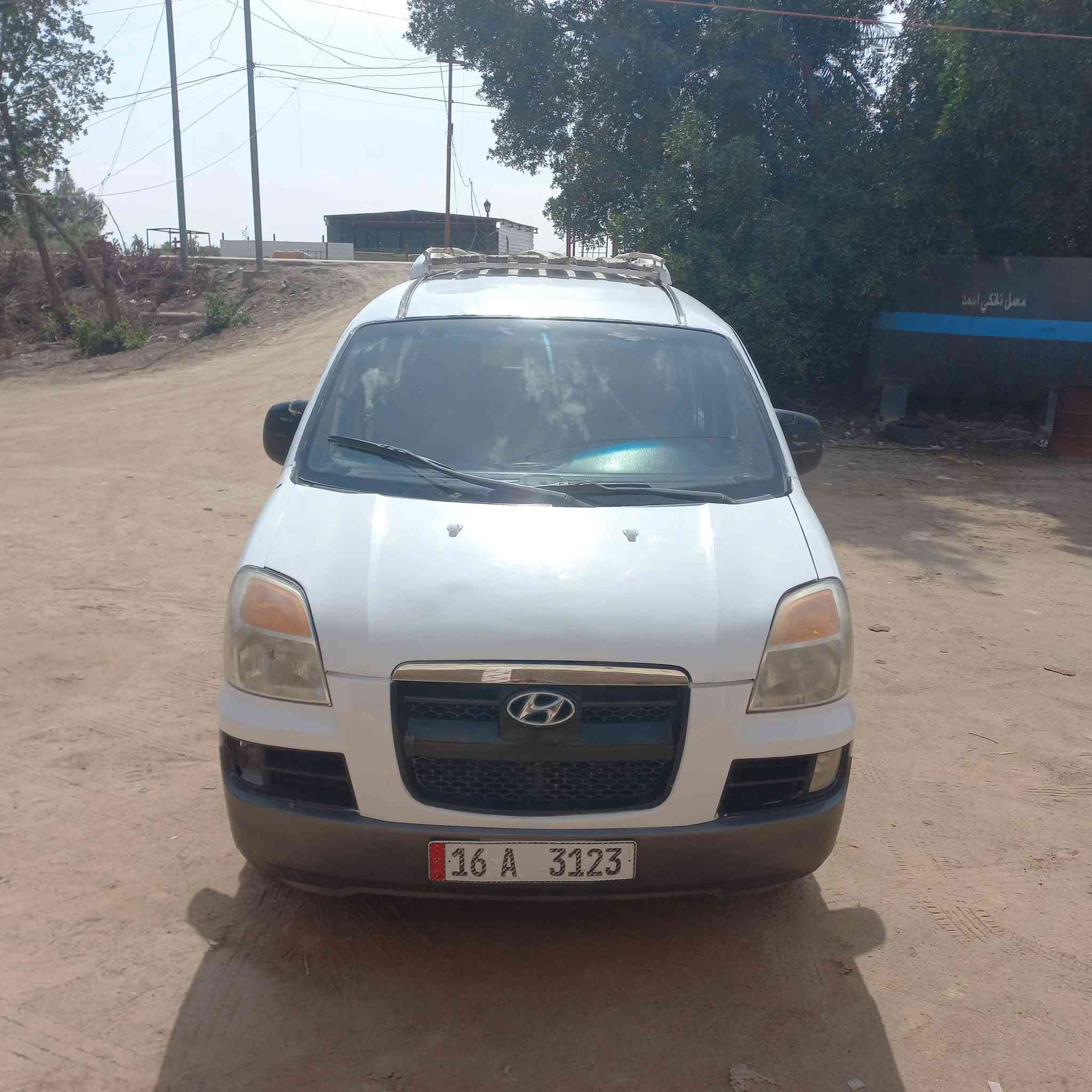 ستاركس 2007 لون ابيض
رقمي دولي سنويه لل2030
مصبوغه عام سياره جاهزه 
كير...ومكينه مفتوح 
ضربته بالجانب الايمن 
السعر 48 للبيع او مراوس 
 للاستفسار ***********
