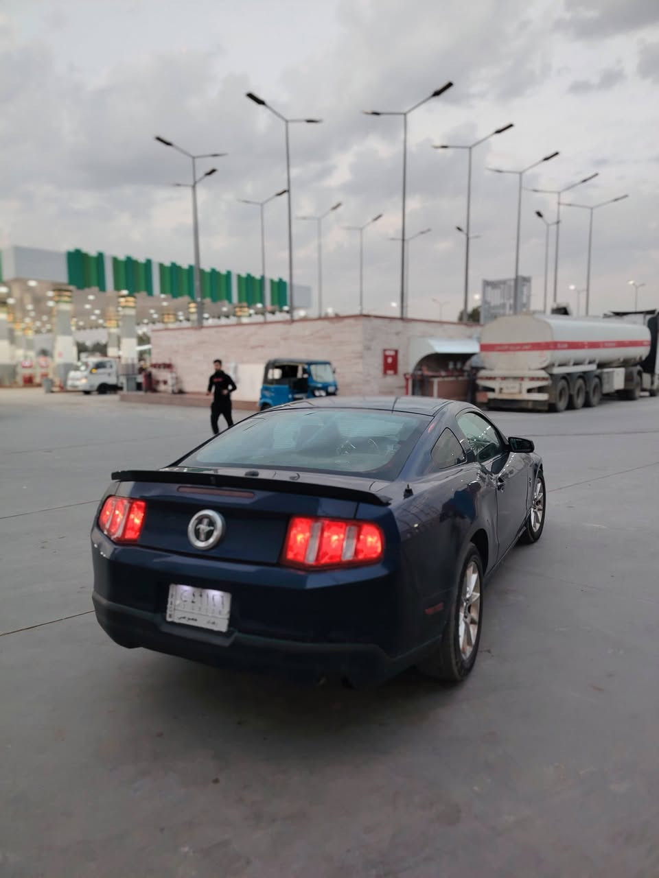 موستنك 2010 محرك وكير وصدر جاهزة بريم يوم فول ستوك بلادي. السعر  68
*********** مكاني بغداد الغزالية
