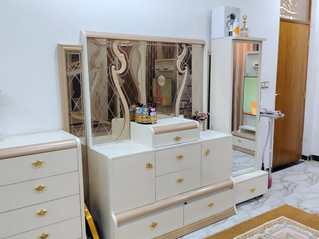 السلام عليكم غرفة تركية مستخدمة للبيع للاستفسار مراسلة بيها كم ضرر


**إذا كنت صاحب هذا الإعلان وتريد حذفه لأي سبب، رجاءا أرسل رسالة إلى الدعم الفني**