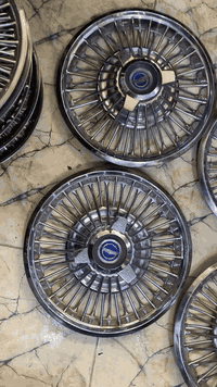 سلام عليكم تخم كبات موستنك نضافه شوفت عينك بيهن واحد ٣ سيامه طاكه بدون لا فتح ولا عواج ولا ركله شاخات اصليه نضاف تجي تشوف وتقتنع وتاخذهن *********** تفاصيل اكثر اتصل وبيك خير ودالل
