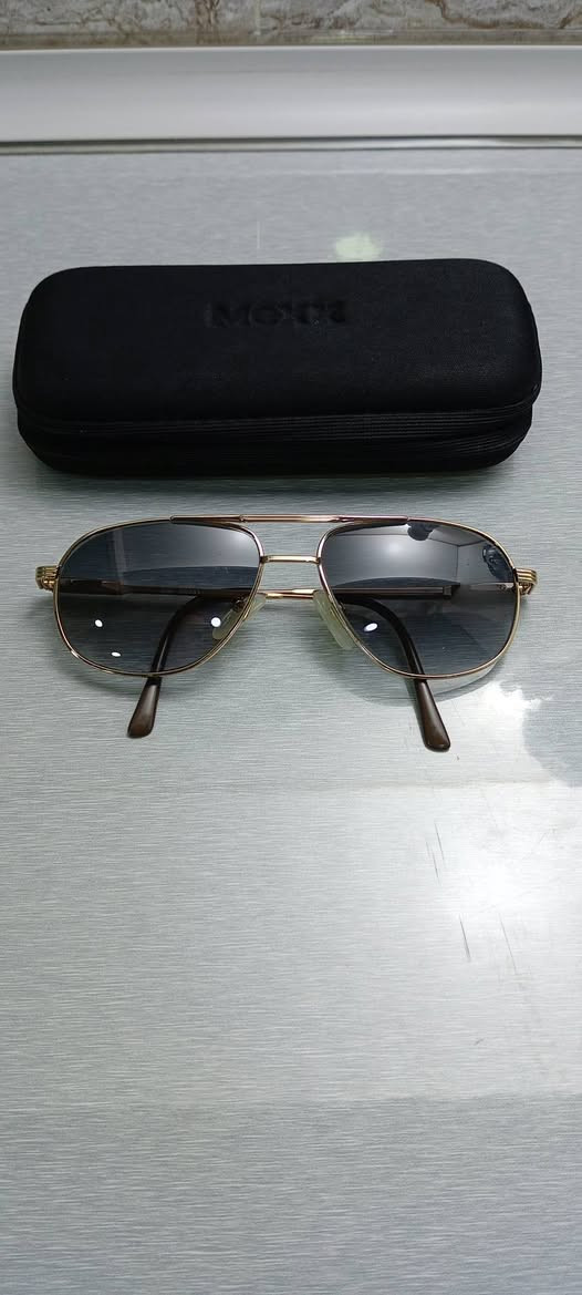 نظارة ماركة ابولو
قياس: 55
عدسات: بوليكاربون
فلتر : uv400  لحماية العين من أشعة فوق البنفسجية 
قطعة نضيفة جدا
للاستفسار: واتس اب ***********
