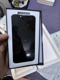 شاشات • ايفون ١٣ • ايفون ١٤