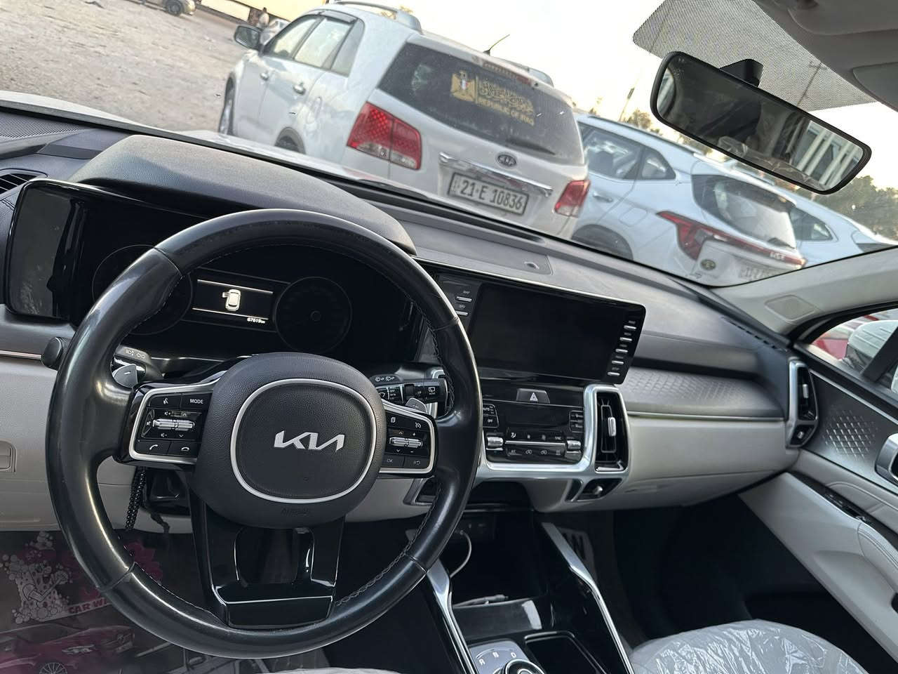 سورنتو 2022
مكفوله 
كير موس
شفتات استرين
تشغيل عن بعد
تحكم جهتين
داخل 7 الاوان
اوتو هولد سايد ابريك بصمه اريل ابيض
كشنات كهرباء باب خلفي كهرباء
6 سلندر 
واسط العزيزيه 
***********
***********
