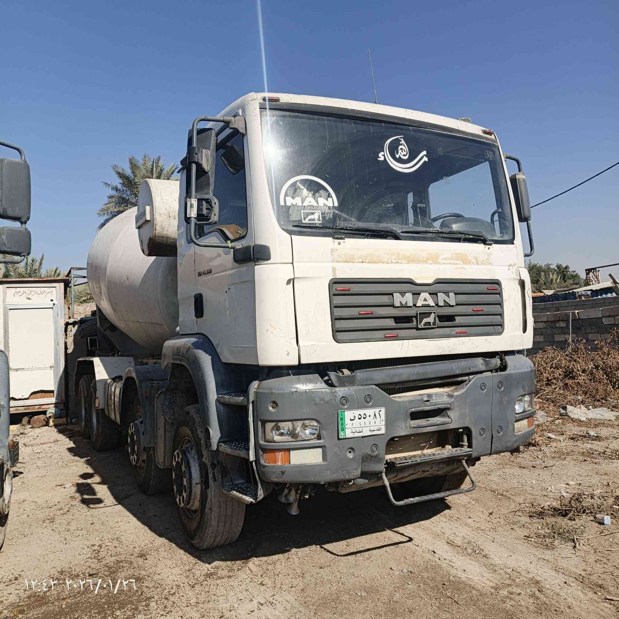 مان للبيع 2006 11 متر جاهزة لشقل السعر واتساب ***********
