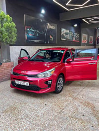 Kia Rio2023 فول مواصفات  بصمة  رادارات امامية  تحكمات ستيرن  مثبت سرعة...