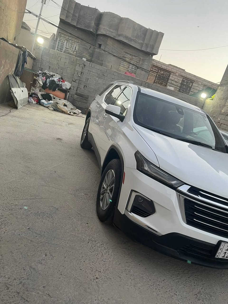LT حادث باب الجنطه  كشنات سياحي 2023-ماشيه 55الف ***********-بسمي
