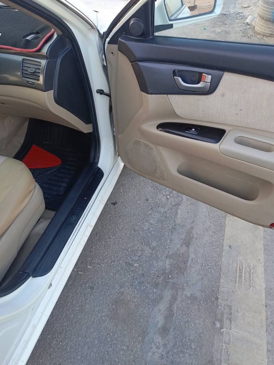 السلام عليكم كيا اوبتيما 2010 خليجي فول عده البصمه مكفوله عده الجاملغ الأيمن صبغ بدون دواخل حداديه استوني امسويه امامي خلفي تبريد ثلج السياره جانيه صارلي سنتين بس كردي اتريد تحويل اتريد وكاله السعر 123او بيه مجال ***********
