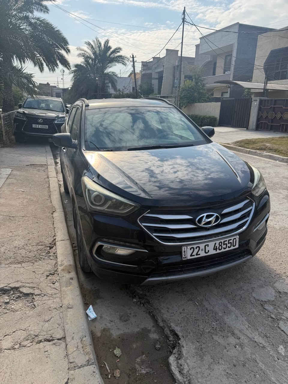 سنتافي 2017 لون اسود اربيل  
من امريكا ما بيها شي هنا بيها طخه خفيفه 
واكو شخوط بالباب ومصبوغه صفحة السايق بدون معجون 
وبيها طخه بسيطه من الامام تكحيل براس البنيد
السعر 139 
مكاني بغداد عامريه
رقمي *********** بغداد, العراق
