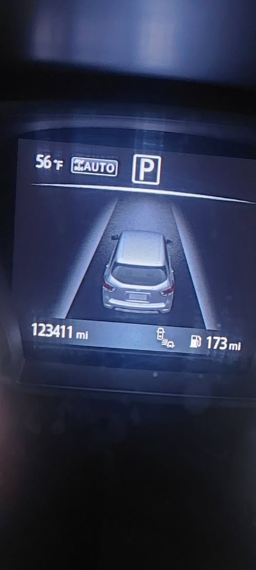 نيسان باثفيندر ٢٠١٦ SL 4WA فول مواصفات ٣ پارچە ونیو سبوغە ٣ مقعد كوشن جلد كوشن هيتر کاربائی سوکان هیتر ئاوێنە حساس کوشتن خزن بسمه ٢ دەرگا شغالە  ٦ بستۆنە مەکینە گیر بەشەرت 
نيسان باثفيندر فول مواصفات 
٦سلندر 
كشن جلد 
كشن خزن 
كشنان ٤ هيتر 
مريات حساس 
كاميرا وحساس خلفي 
دفع رباعي 
بصمة ابواب 
تشغيل عن بعد 
٧ راكب
كير محرك بشرط
سعر ١١٧ ومجال
*********** أربيل, العراق
