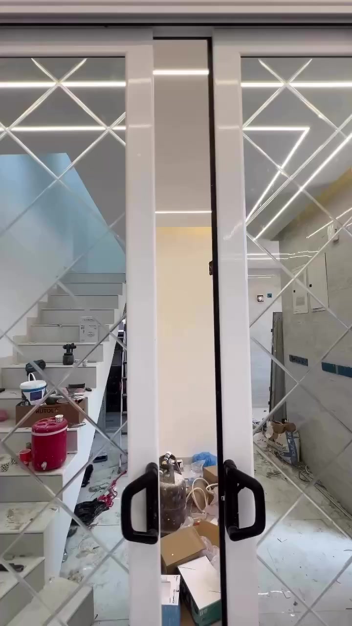 #احدث_وارقى_التصاميم_والابداعات في عالم رائعه وجديده اختار الديكور وعلينا التنفيذ مع 
             (ديكورات ياسين النقاش🏛)

عليك الاختيار وعلينا التنفيذ 💪
كل هذا وأكثر تجدونه لدينا .

♦️ديكورات داخلية👇
(جبس بورد-سحبات-نقوش ملكية)
♦️ديكورات خارجية👇
#بديل الخشب-_
#بديل الرخام_
♦️انواع الاصباغ👈 🌈
#عراقيه
#تركيا
#جوتن_الامريكي
#للاستفسار يرجى زيارة الصفحة ومراسلتنا على الخاص..
او الاتصال على ارقام  الهاتف واتساب 
   ***********
