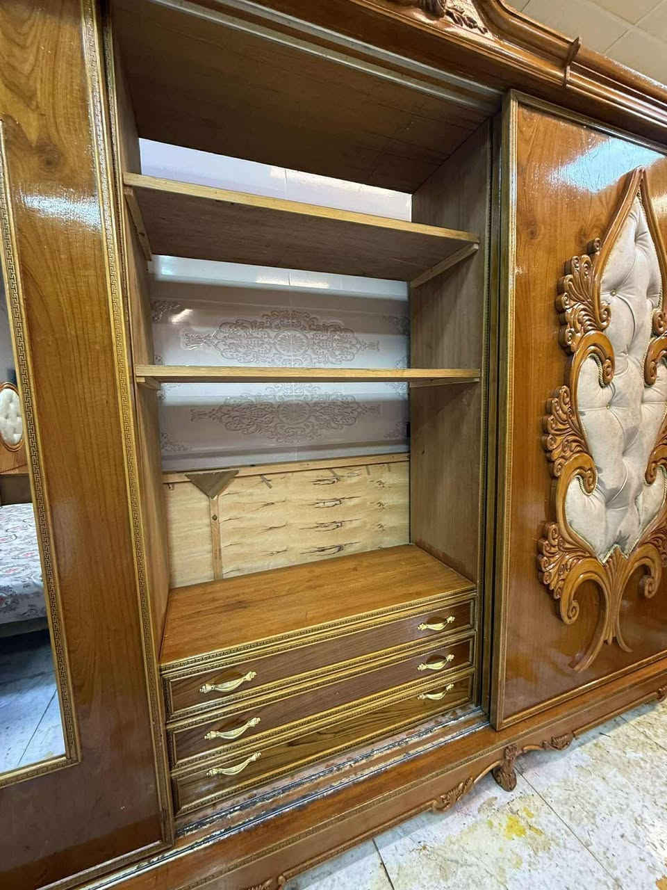 تصكام جعب الغزال اخت الجديد شغل ثقيل صاج داخل وخارج مستخدام نضيف ويا التوصيل والشد واصل حجز واتساب فقط ***********
