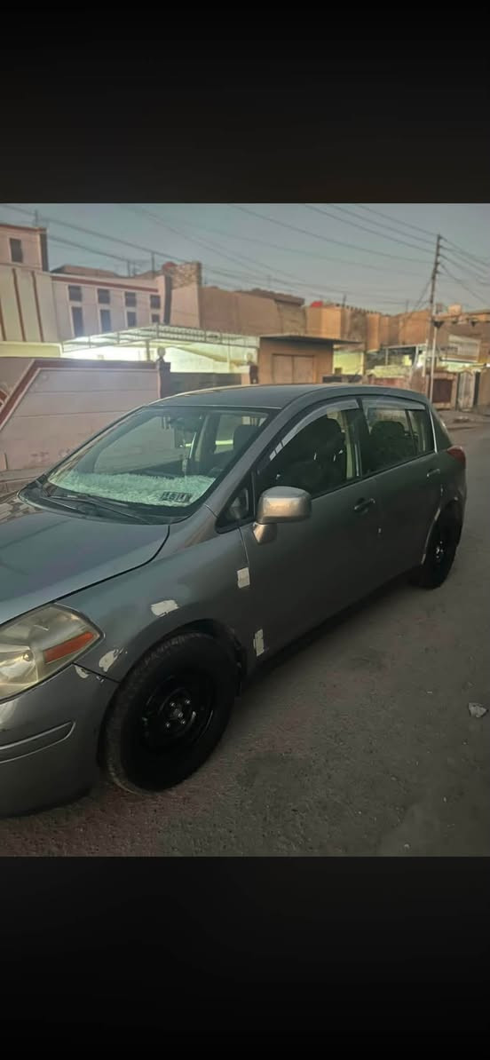 سلام عليكم نيسان فيرسا للبيع موديل ٢٠٠٩ وارد أمريكي محرك 1800 السياره SL تخم تاير جديد تبريد ثلج كير اوتماتيك  كير ومكينه مكفولات شاشه تحكم اصليه كأمره خلفيه رقم مميز رقم بغداد مشروع وطني بسمي السياره تحويل ثاني يوم مكاني بغداد السعر ٦٥ وبيه مجال  رقم الاستفسار *********** متواجد على واتساب
