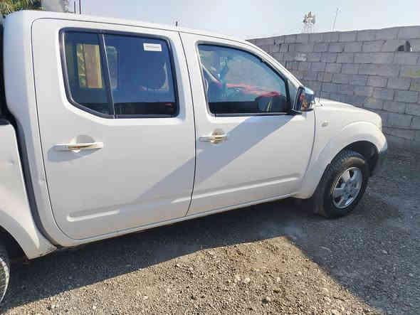 سلام عليكم ب نيسان نيفارا 2009 رقم سليمانيه سياره كفاله عامه بيه رشه صبغ شبر جامرلوغ لامامي مكينه بلادي كير عادي 7نمر مكينه خير من الله لاتنقيس ولا تبخير سنويه لحد 2031 بأسمي تحويل مباشر هزه ما صاقطه سعر 115 بيه مجال بسيط للاستفسار ***********
