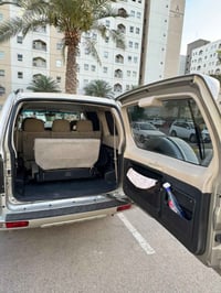 من رخصت مدير الكروب المحترم باجيرو موديل ٢٠٠٧السياره كير محرك ٣٠٠٠صدرخ...